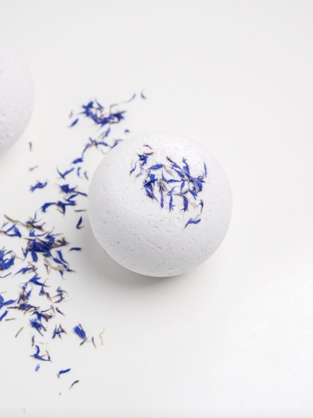 NWT Patchouli & Pink Grapefruit Bath Bomb